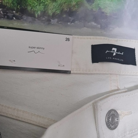 7 For all Mankind High Waist Jeans Size 26 NWT - Picture 4 of 7